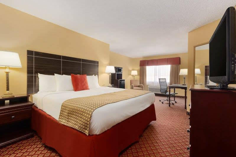 Broadway Inn & Suites โอคลาโฮมาซิตี้ ภายนอก รูปภาพ