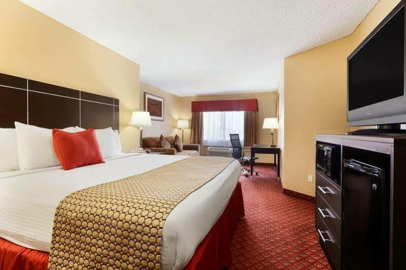 Broadway Inn & Suites โอคลาโฮมาซิตี้ ภายนอก รูปภาพ