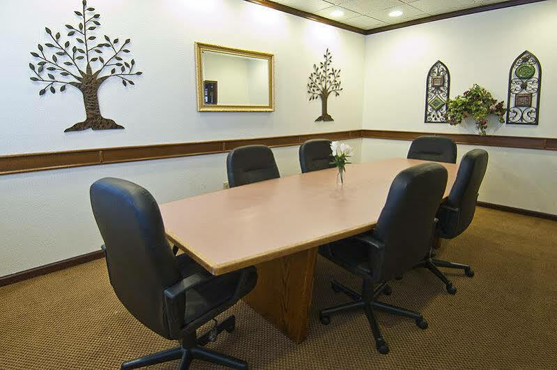 Broadway Inn & Suites โอคลาโฮมาซิตี้ ภายนอก รูปภาพ