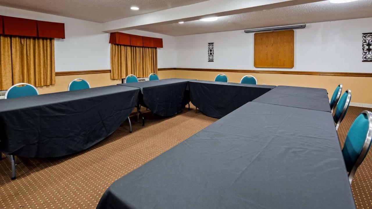 Broadway Inn & Suites โอคลาโฮมาซิตี้ ภายนอก รูปภาพ